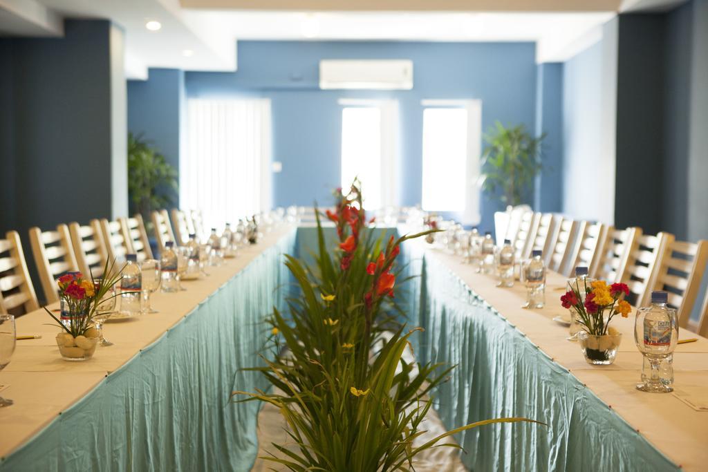The Frangipani Living Arts Hotel And Spa Phnom Penh Zewnętrze zdjęcie