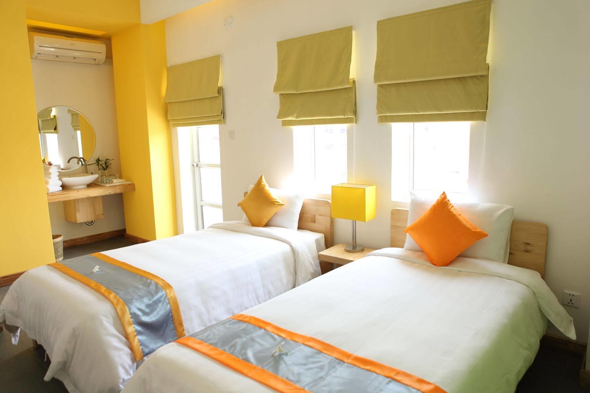 The Frangipani Living Arts Hotel And Spa Phnom Penh Zewnętrze zdjęcie
